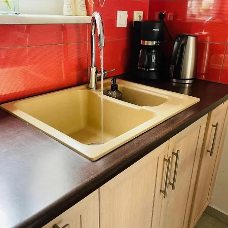 Cozy Nest - 2min To Beach, 6min Walk To Old Town