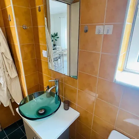 Lodge Cozy Nest - 2min To Beach, 6min Walk To Old Town