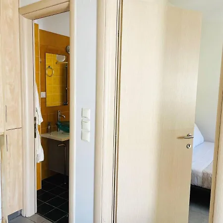 Cozy Nest - 2min To Beach, 6min Walk To Old Town אכסניה *